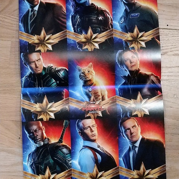 DISNEY TWENTY-THREE 2019 Magazine-Captain Marvel w/ Patch&Poster+Dumbo+Stan Lee - Picture 7 of 7